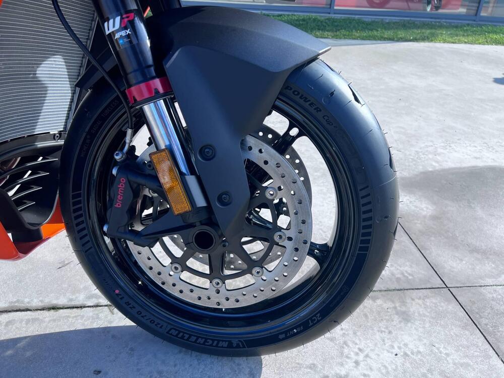 KTM 990 RC R (2026) (5)