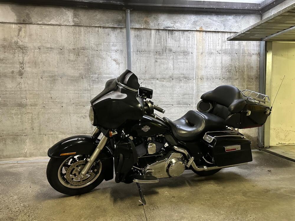 Harley-Davidson 1584 Electra Glide Ultra Classic (2008 - 13) - FLHTCU (5)