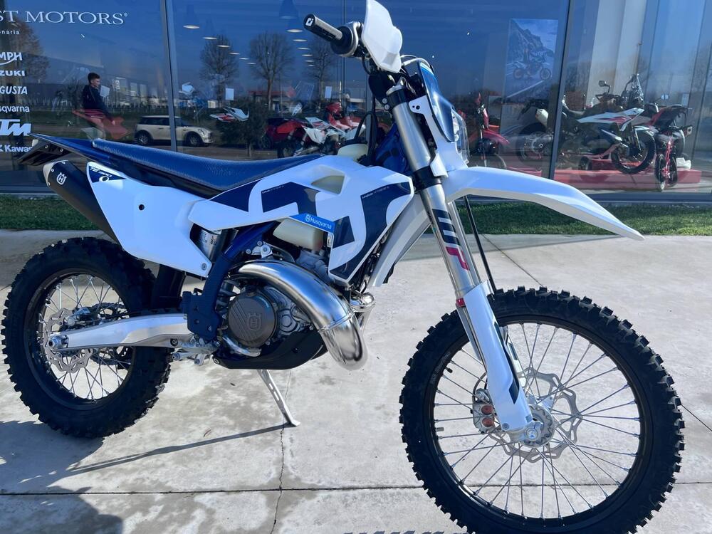 Husqvarna TE 300 (2026) (5)