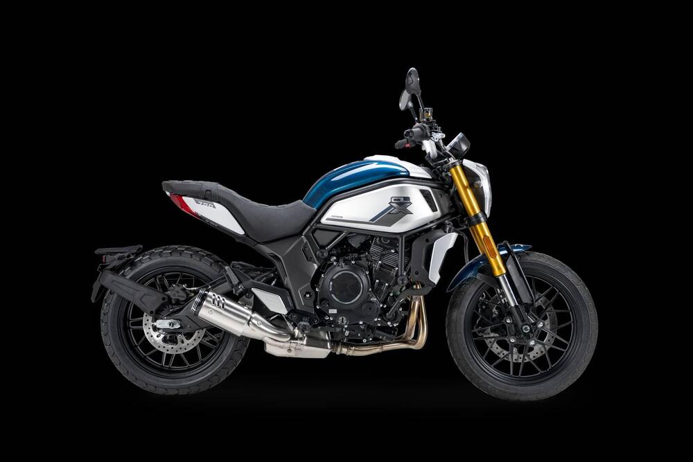 CFMOTO 700CL-X Adventure (2023 - 26)
