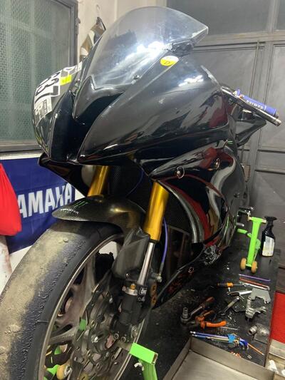 Yamaha YZF R6 (2010 - 16) usata