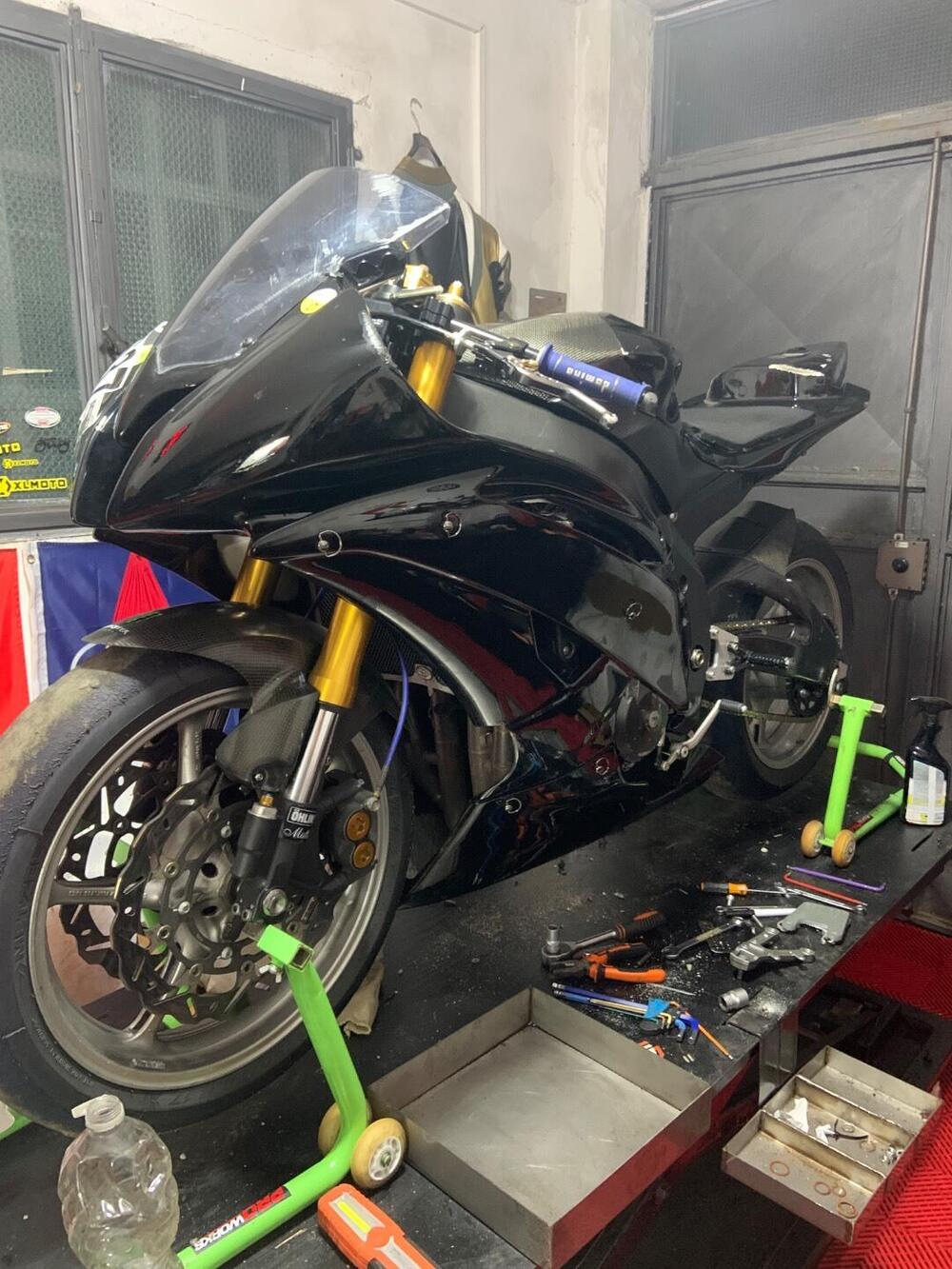 Yamaha YZF R6 (2010 - 16) (2)