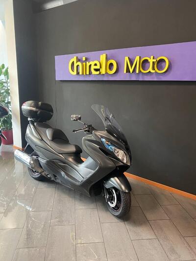 Suzuki Burgman AN 400 Lux ABS (2012 - 17) usata