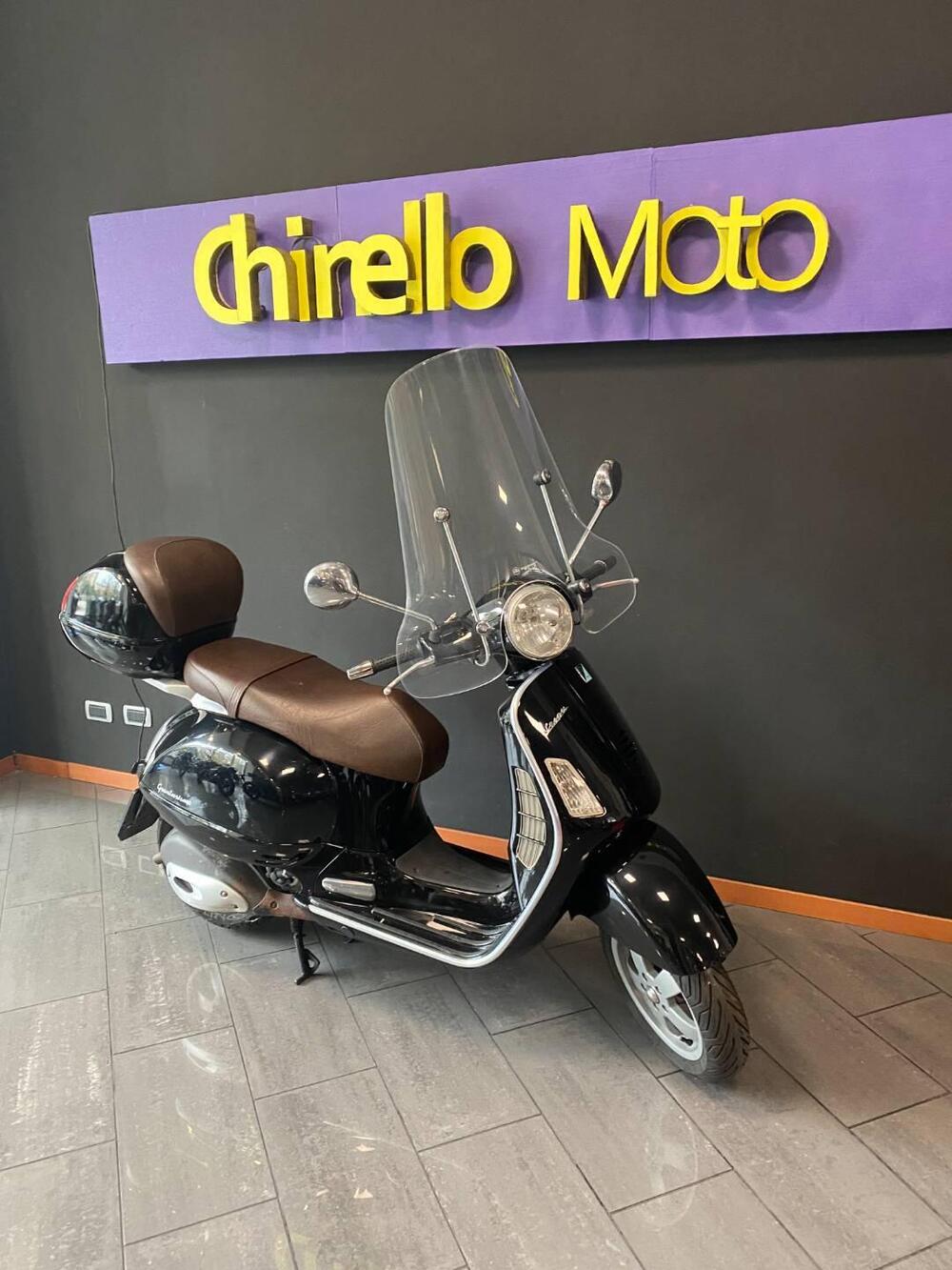 Vespa Granturismo 200 L (3)