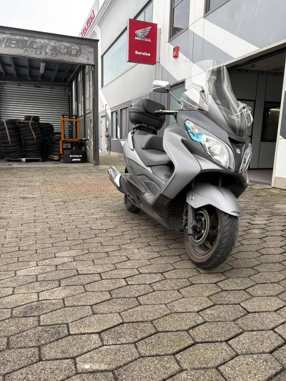 Suzuki Burgman AN 400 Lux ABS (2012 - 17)