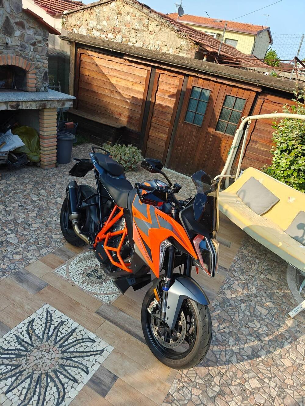 KTM 1290 Super Duke GT (2022 - 25) (2)