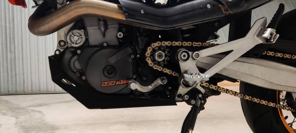 KTM 690 SMC (2008- 11) (4)