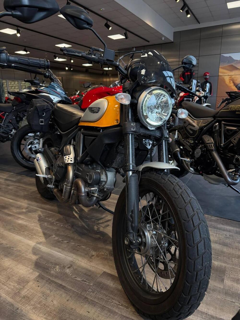 Ducati Scrambler 800 Classic (2017 - 18) (2)