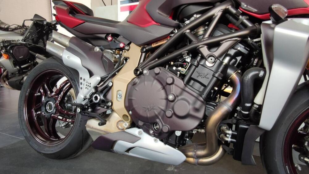 MV Agusta Brutale 1000 Serie Oro (2019 - 20) (11)