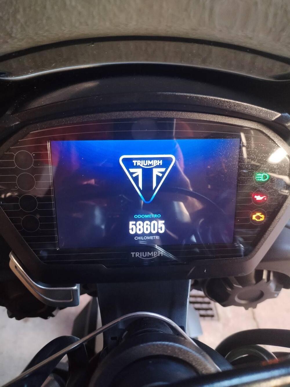 Triumph Street Triple R (2017 - 20) (3)