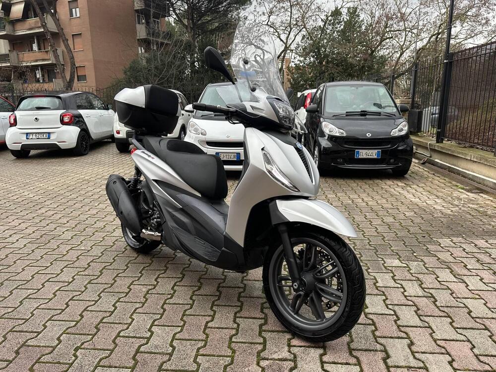 Piaggio Beverly 300 ABS-ASR (2021 - 25)