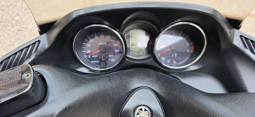 Yamaha Majesty 400 (2004 - 08) (11)