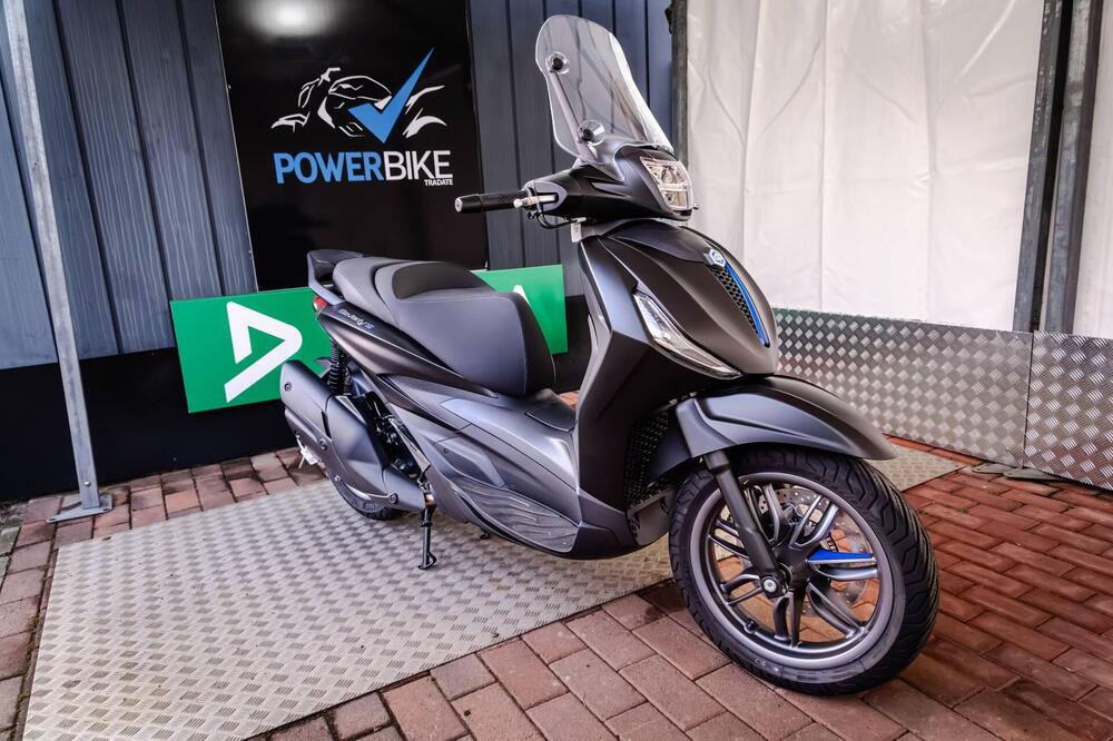 Piaggio Beverly 400 S (2025 - 26) (2)