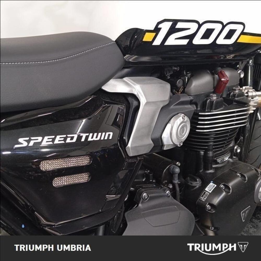 Triumph Speed Twin 1200 (2025 - 26) (2)