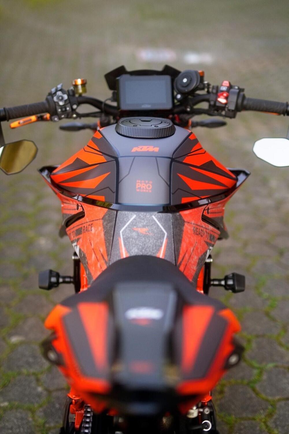 KTM 1290 Super Duke R EVO (2022 - 23) (4)