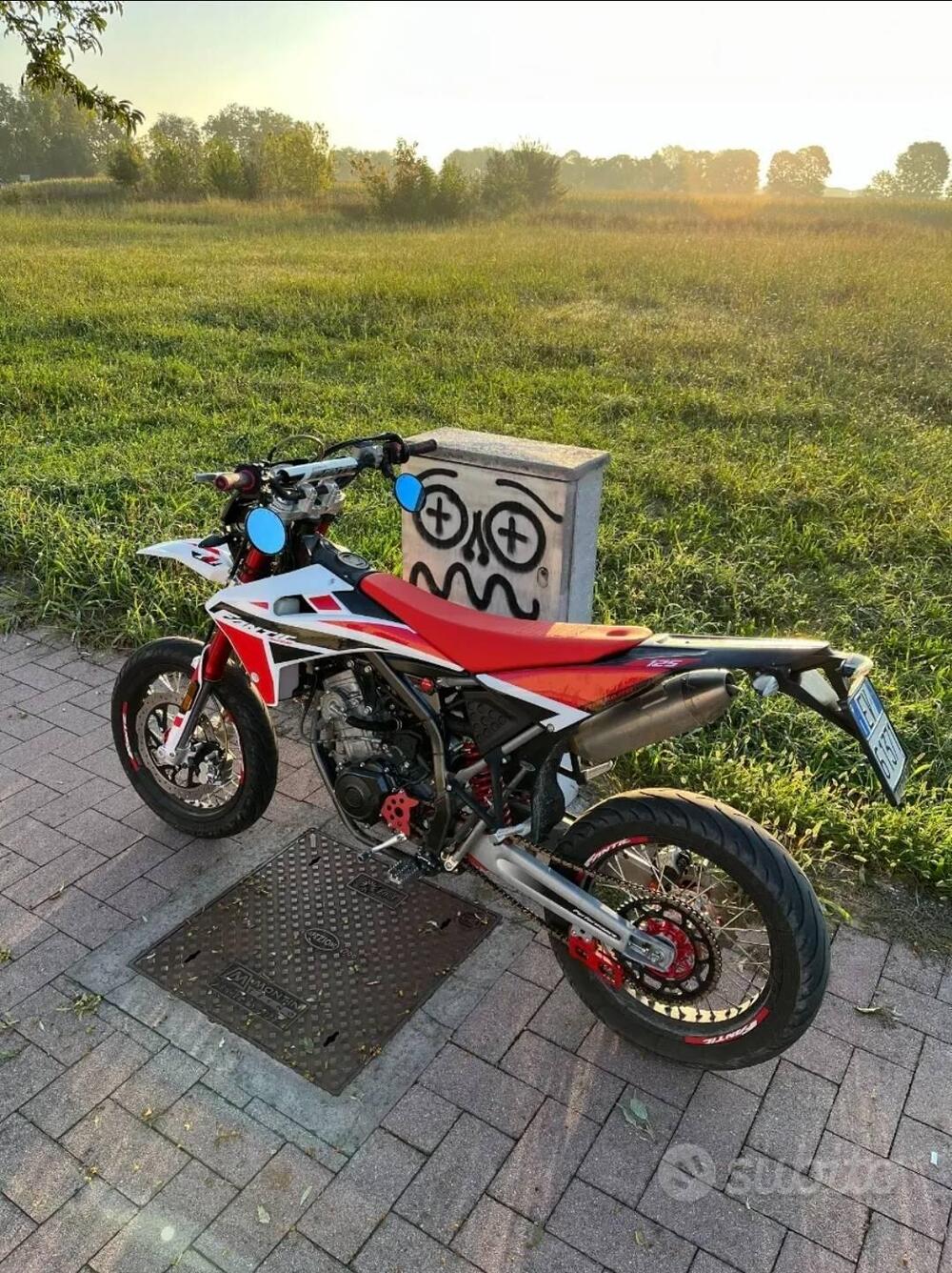 Fantic Motor XMF 125 Motard Performance 4t (2021 - 22) (2)