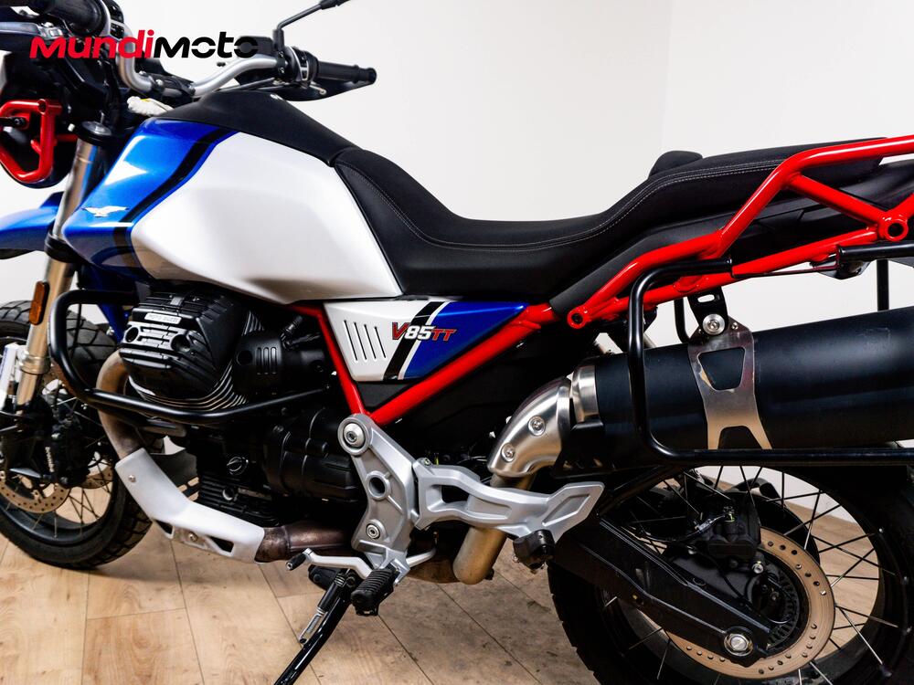 Moto Guzzi V85 TT (2024 - 26) (10)