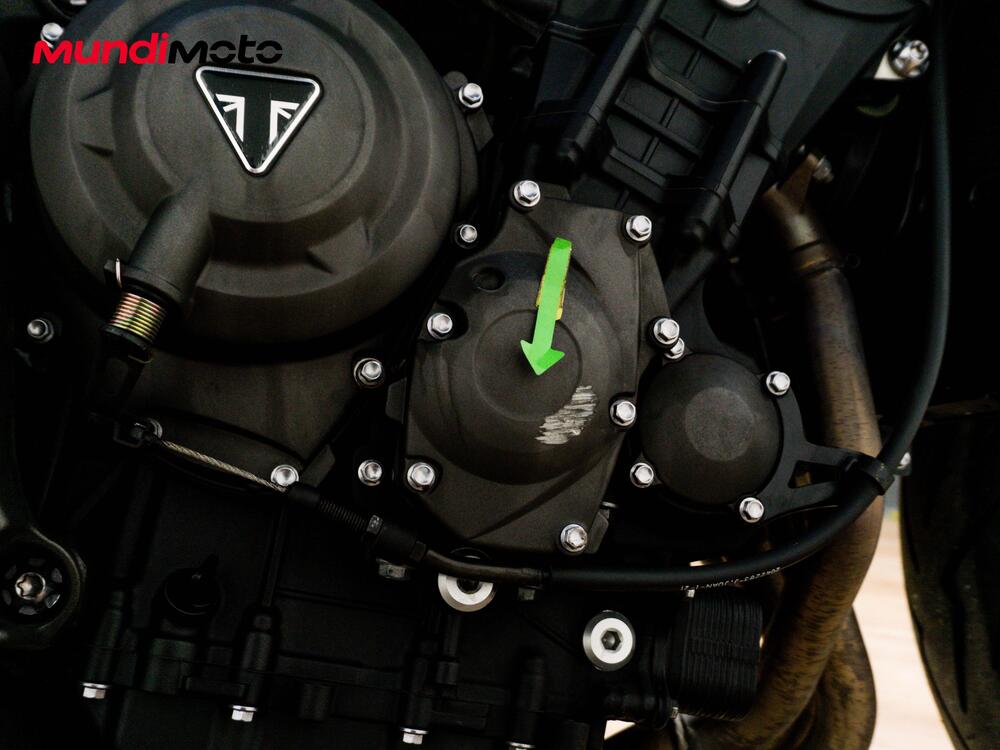 Triumph Street Triple 765 R (2023 - 26) (14)