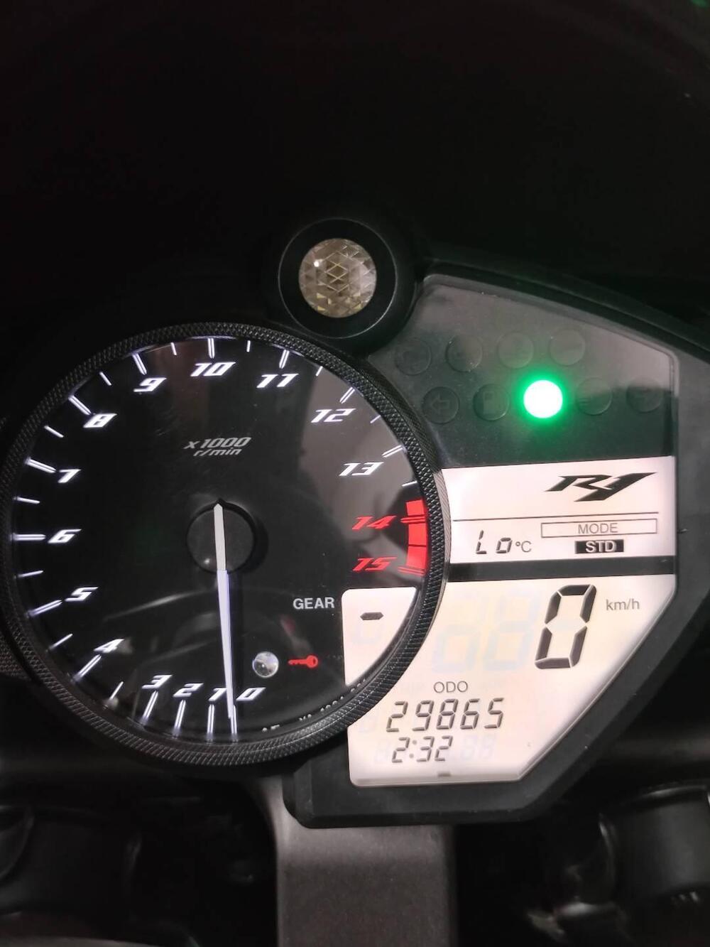 Yamaha YZF R1 (2009 - 11) (5)