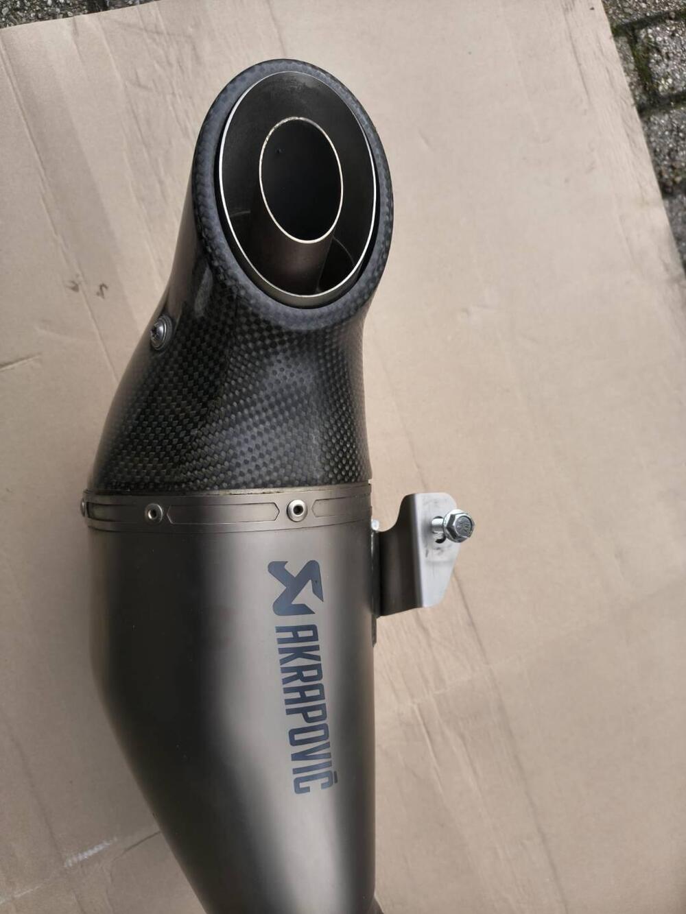 Scarico linea accessori Versys 2019 Akrapovic
