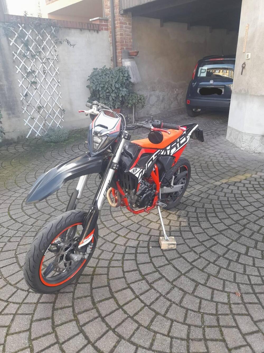 Betamotor RR 125 4T Motard LC (2021 - 23) (5)