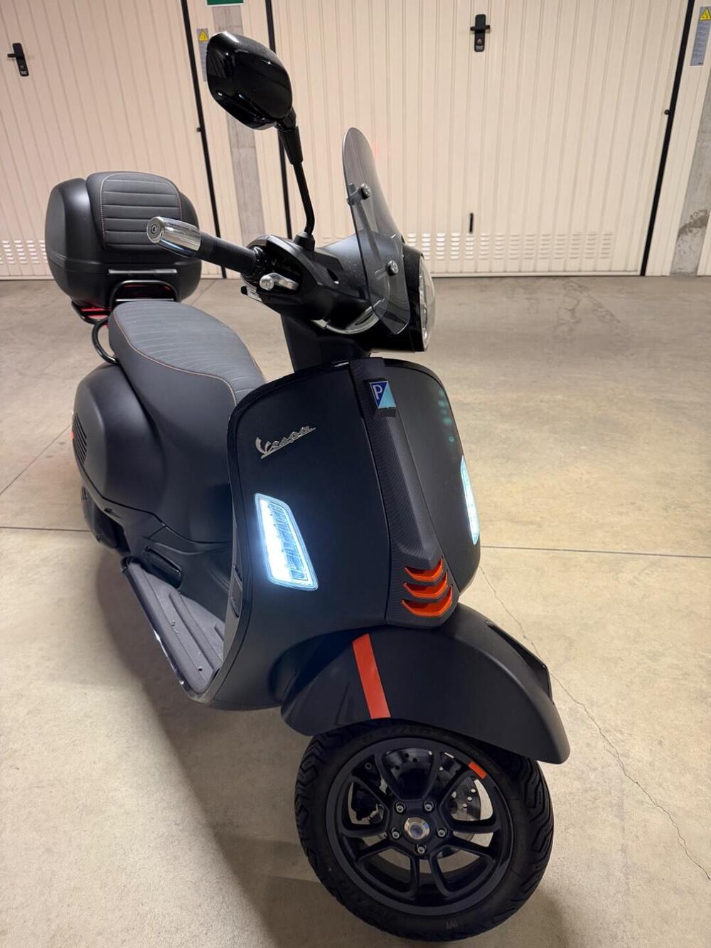 Vespa GTS 300 Super Sport (2023 - 24) (4)