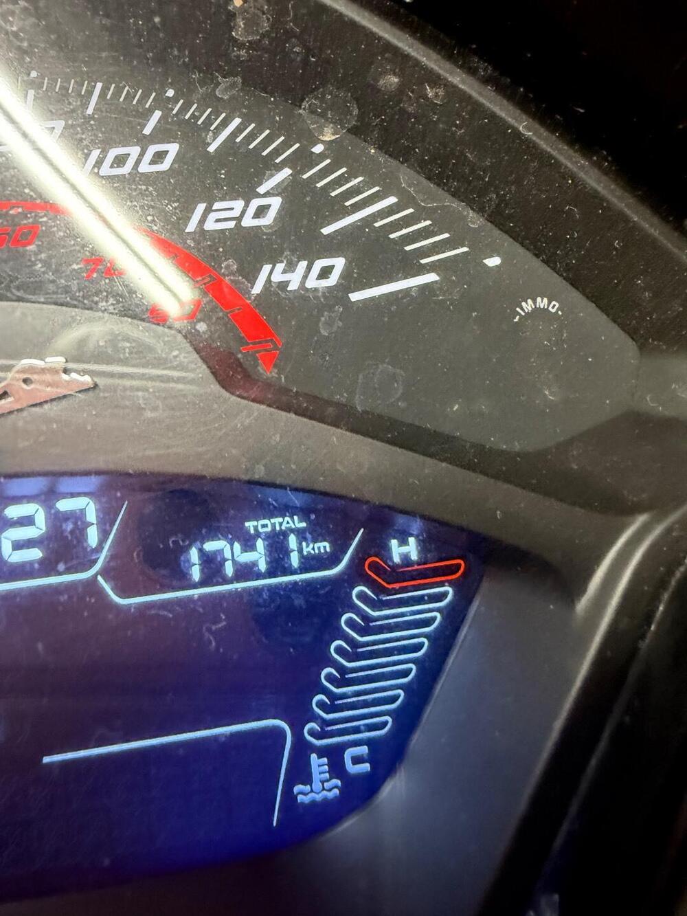 Vespa GTS 300 Super Sport (2023 - 24) (9)