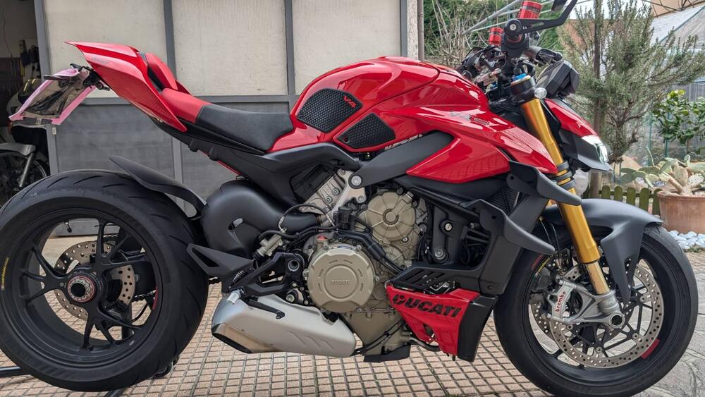 Ducati Streetfighter V4 S (2023 - 24) (2)