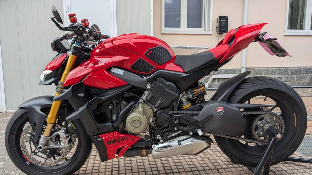 Ducati Streetfighter V4 S (2023 - 24) (3)