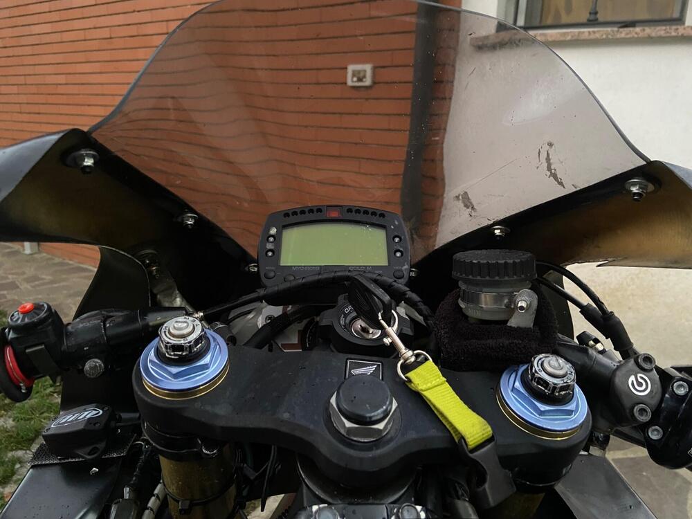 Honda CBR 600 RR (2005 - 06) (13)