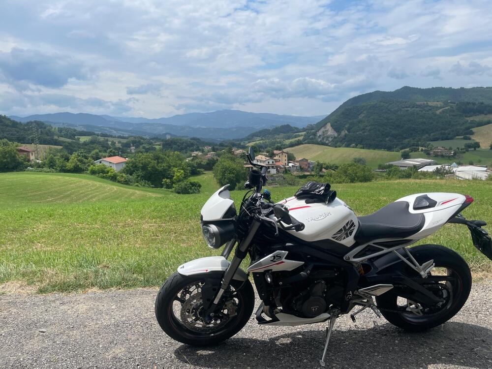 Triumph Street Triple RS (2017 - 19) (4)