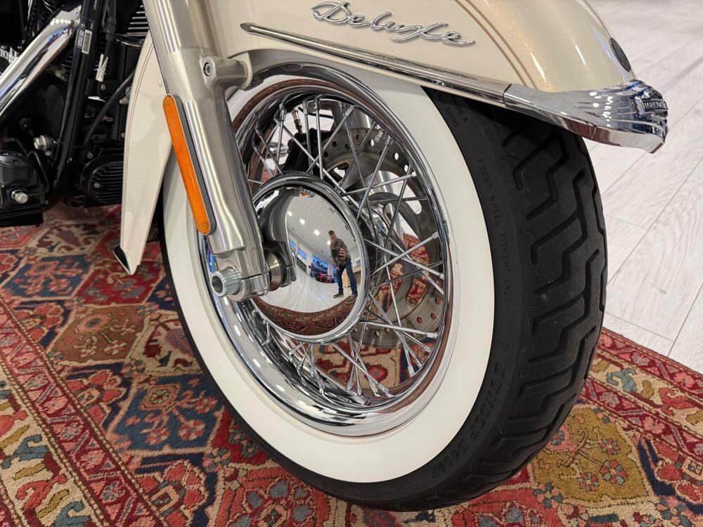 Harley-Davidson 1690 Deluxe ABS (2011 - 16) - FLSTN (14)