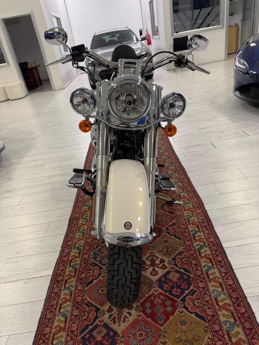 Harley-Davidson 1690 Deluxe ABS (2011 - 16) - FLSTN (4)