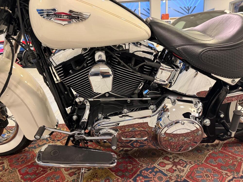 Harley-Davidson 1690 Deluxe ABS (2011 - 16) - FLSTN (7)