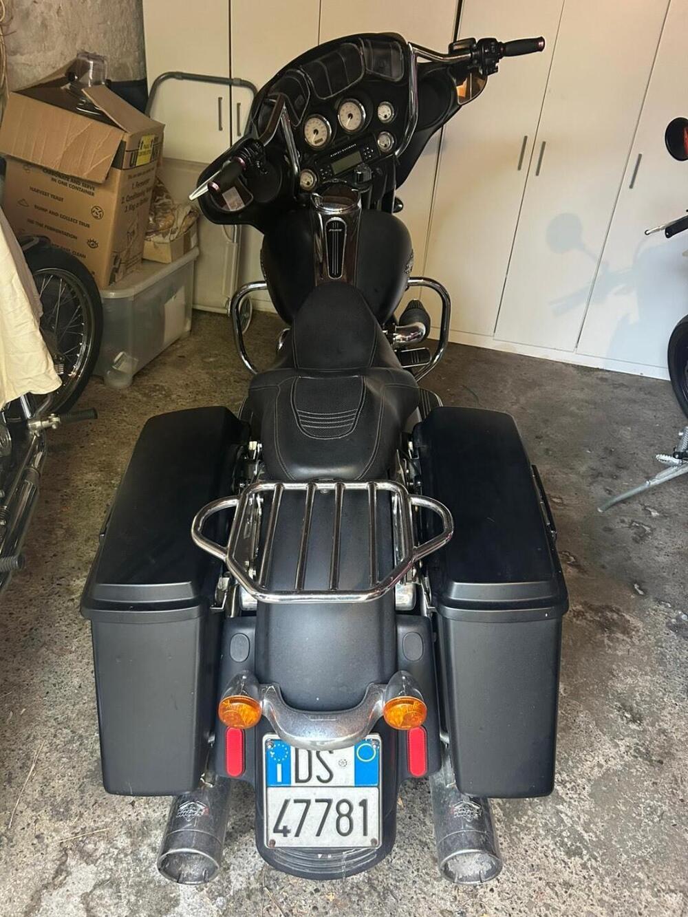 Harley-Davidson 1584 Street Glide (2008 - 10) - FLHX (9)