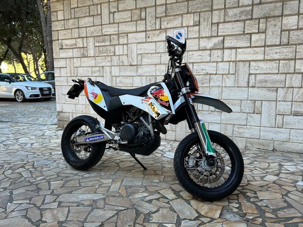 KTM 690 SMC (2008- 11) (2)