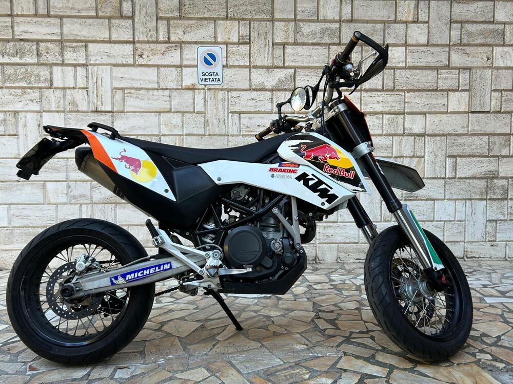 KTM 690 SMC (2008- 11) (5)