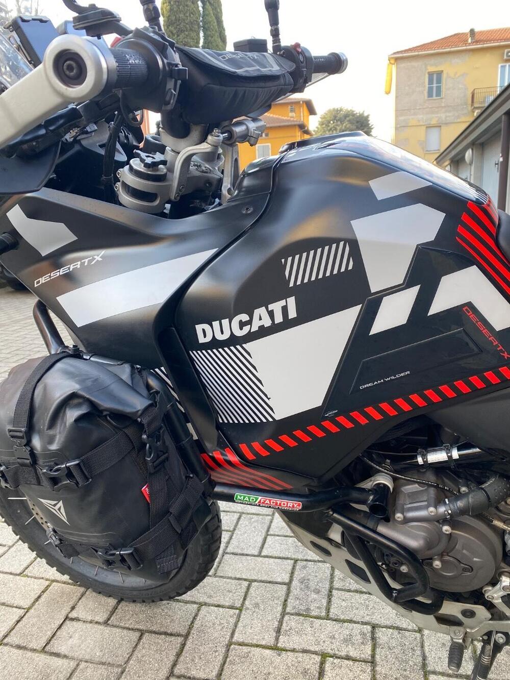 Ducati DesertX (2022 - 25) (9)