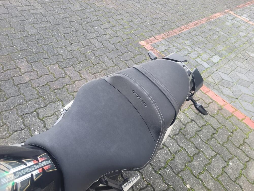 Yamaha MT-10 SP (2017 - 20) (8)