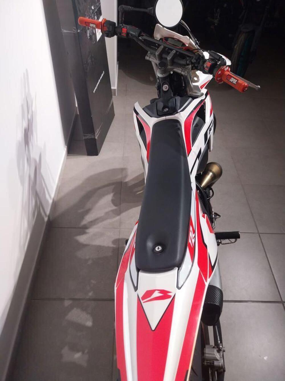 Betamotor RR 50 Motard - X Special Edition (2024 - 26) (4)