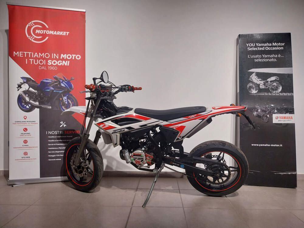 Betamotor RR 50 Motard - X Special Edition (2024 - 26) (2)