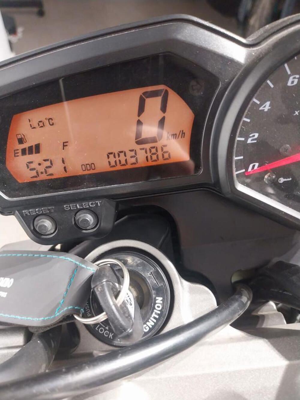 Yamaha FZ6 S2 (2007 - 11) (5)