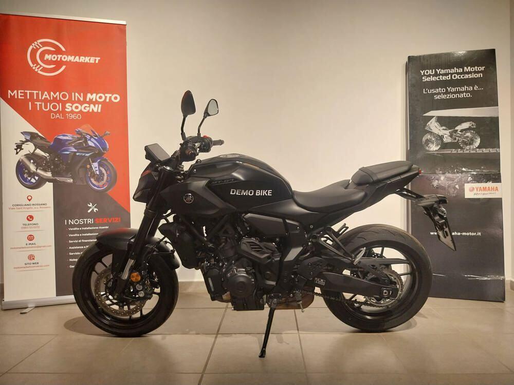 Yamaha MT-07 Y-AMT (2025 - 26) (3)