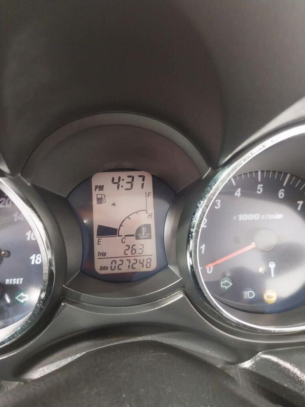 Yamaha Majesty 400 (2004 - 08) (2)