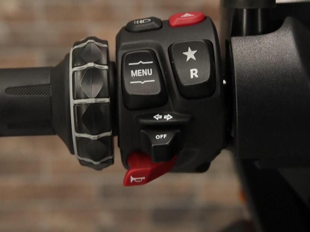 Bmw CE 04 (2021 - 25) (15)