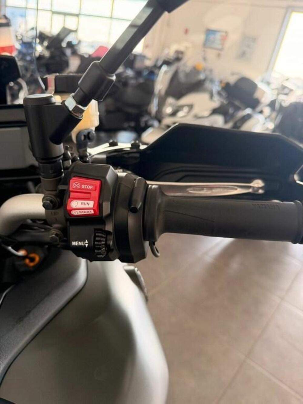 Yamaha MT-09 (2021 - 23) (10)