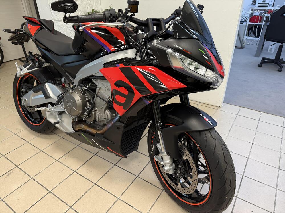 Aprilia Tuono 660 Factory (2022 - 24) (3)