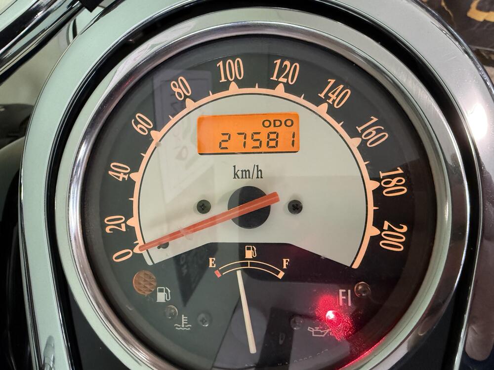 Kawasaki Vulcan VN 900 Classic (2006 - 10) (14)