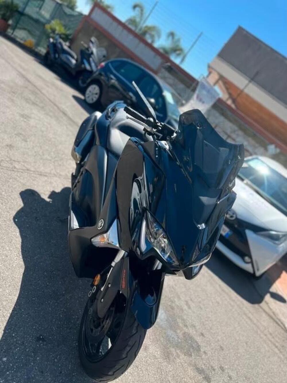 Yamaha T-Max 530 SX (2017 - 19) (2)