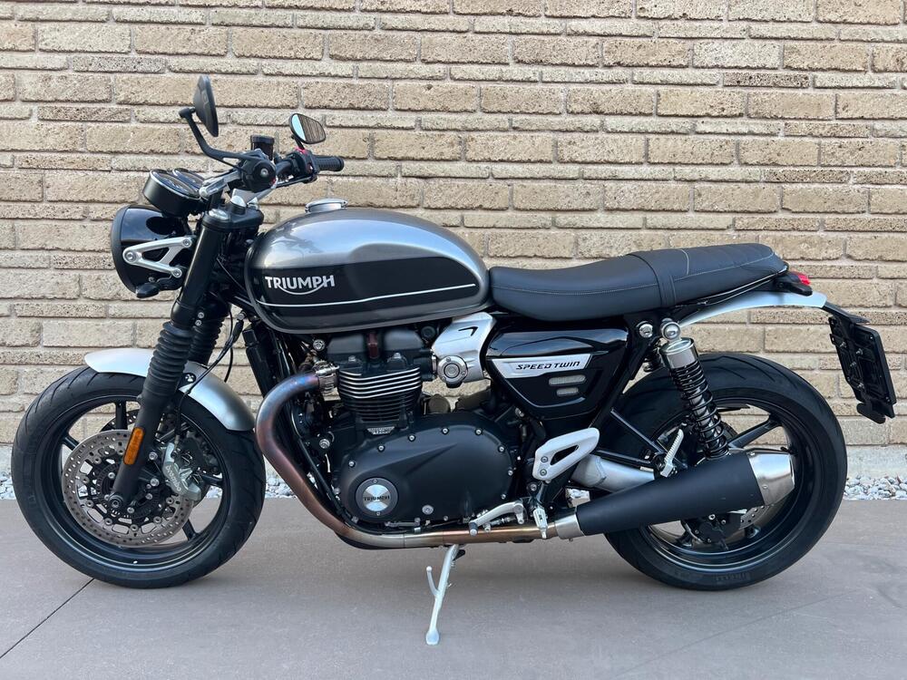 Triumph Speed Twin 1200 (2021 - 24) (3)